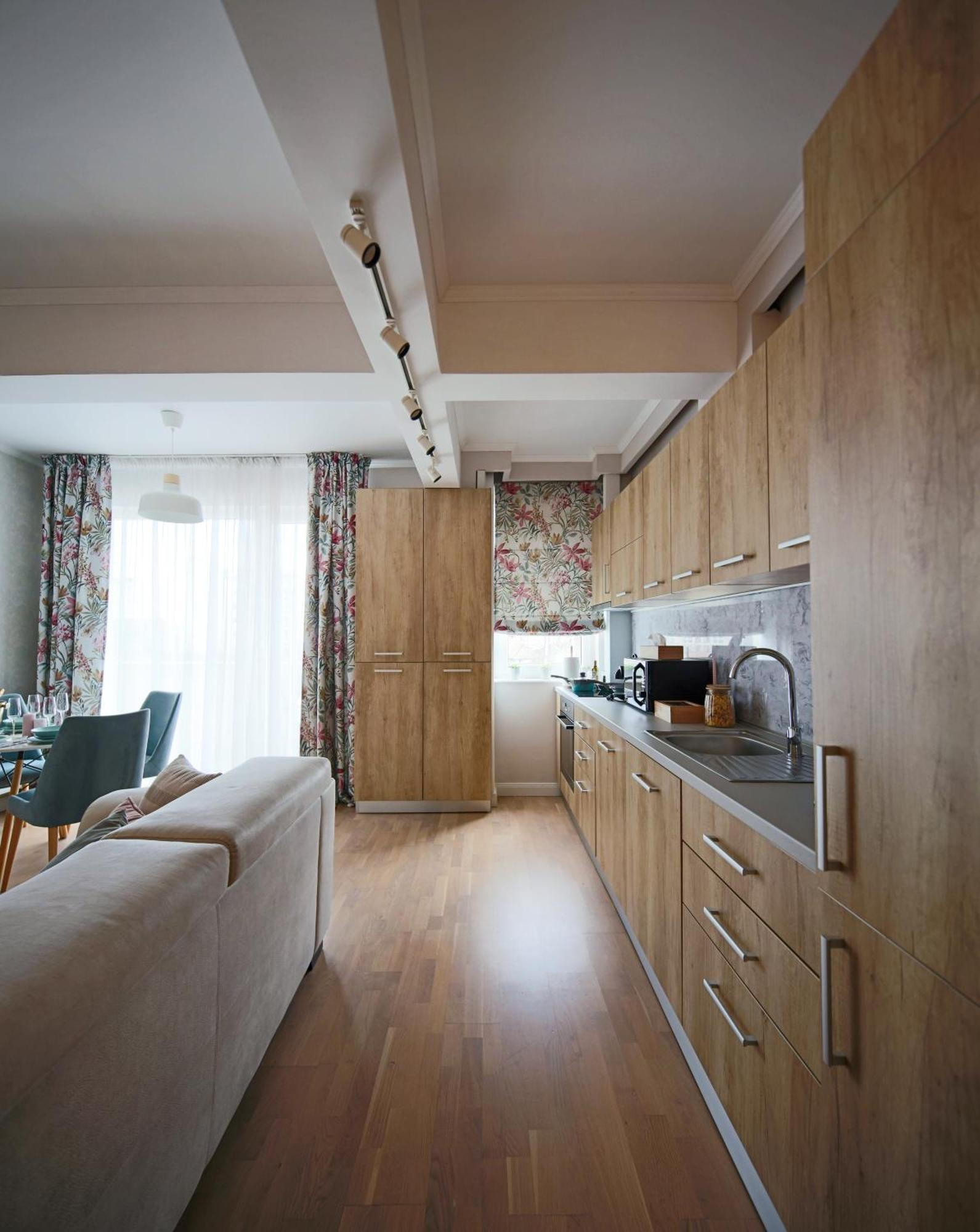 Stylish Condo - Parking And Balcony Kolozsvár Kültér fotó
