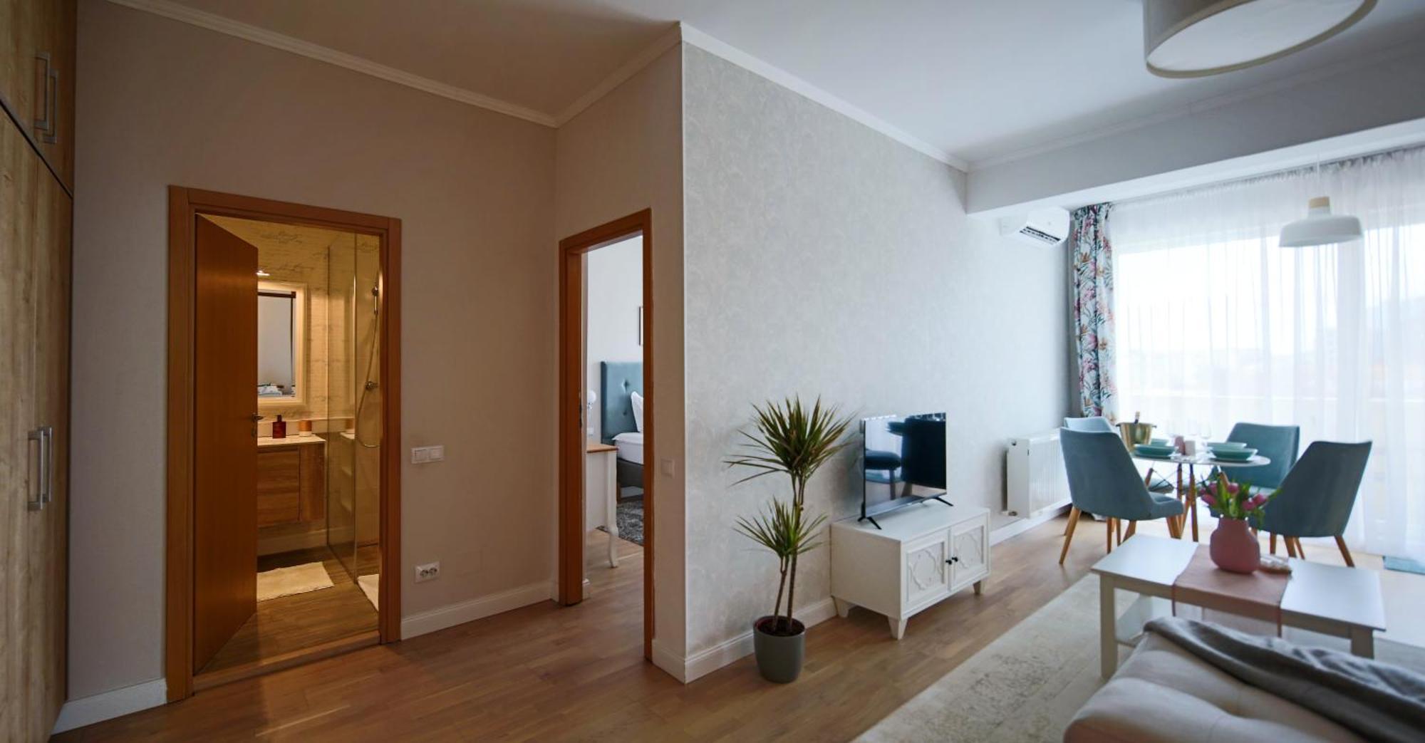 Stylish Condo - Parking And Balcony Kolozsvár Kültér fotó